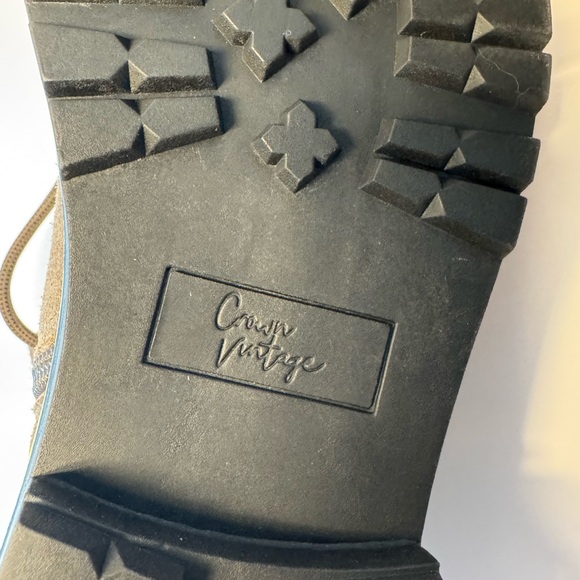 Crown Vintage women’s Taupe Suede Boots - Picture 3 of 7